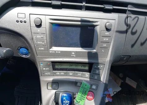 2015 Toyota Prius Four из США, поврежденный, VIN JTDKN3DU7F1908019